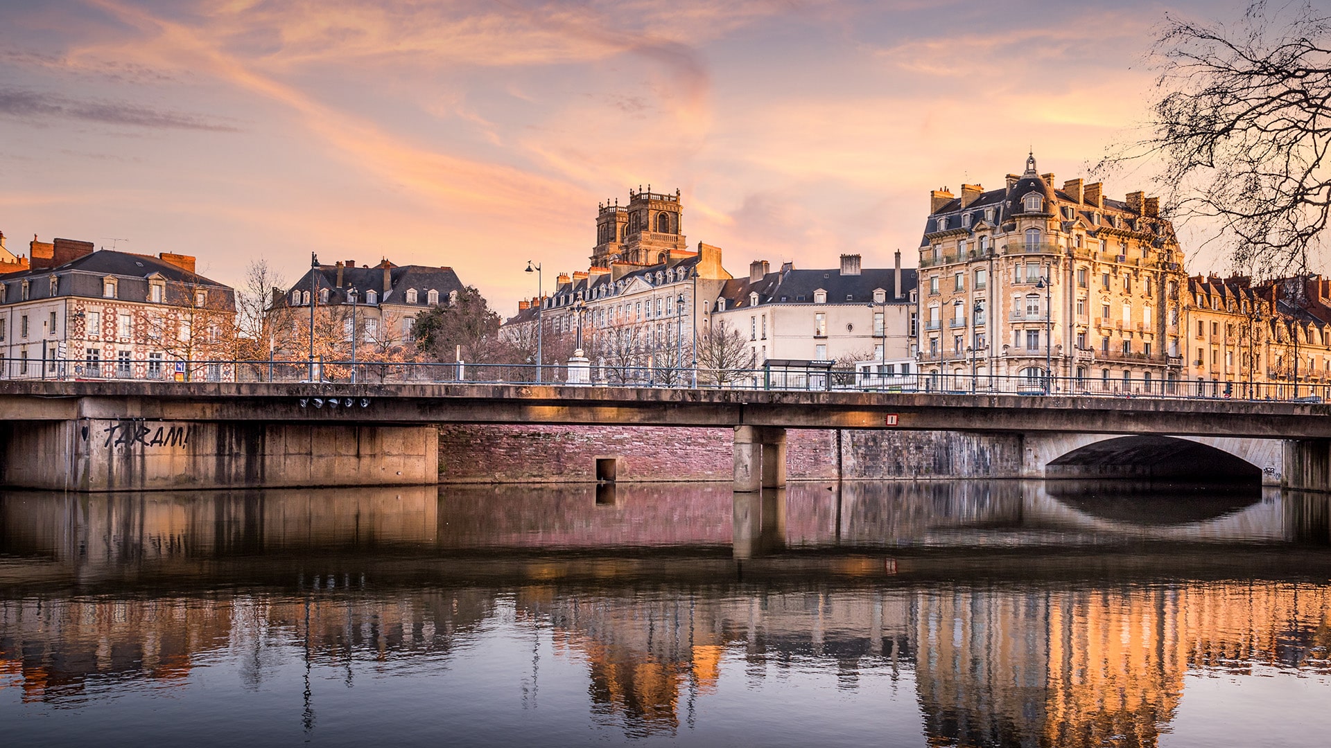 Vue sur Rennes, ville à l'immobilier locatif dynamique